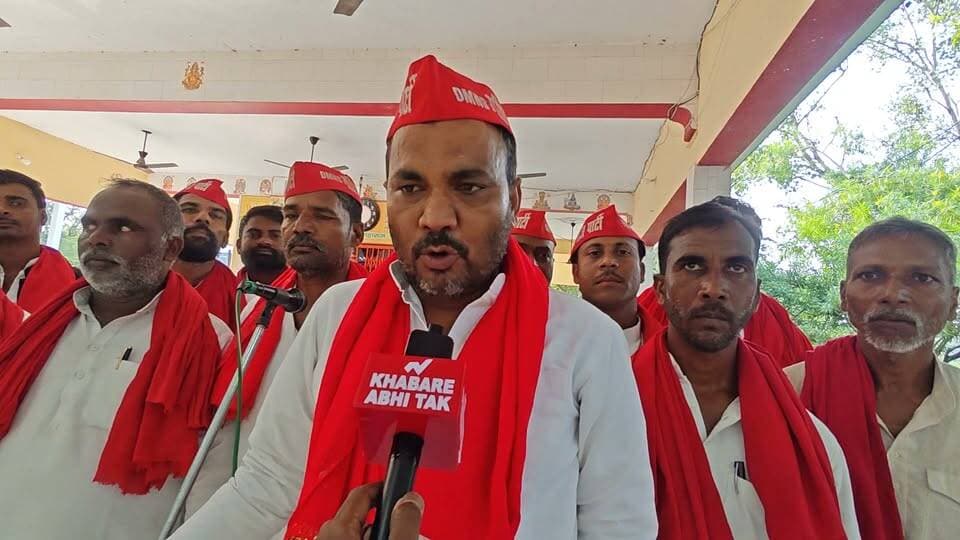 धरना के दौरान गरीब समाज पार्टी के राष्ट्रीय अध्यक्ष अवधेश बागी का बयान
