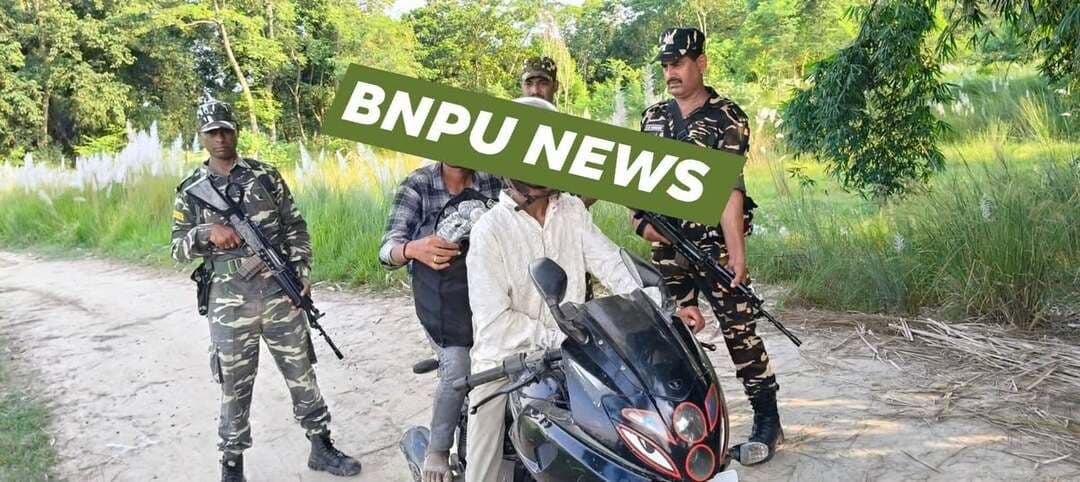 भारत-नेपाल सीमा पर SSB की बड़ी कार्रवाई: 150 बोतल शराब और बाइक के साथ हरसिंगपुर के दो तस्कर गिरफ्तार