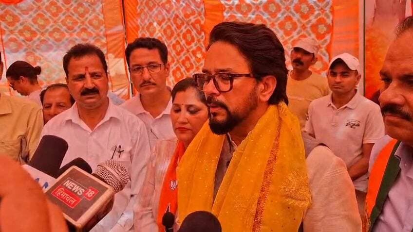 देहरा ।। News123 ।। देहरा विधायक कमलेश ठाकुर पर सांसद अनुराग ठाकुर ने निशाना , बोले देहरा में विकास नाम मात्र