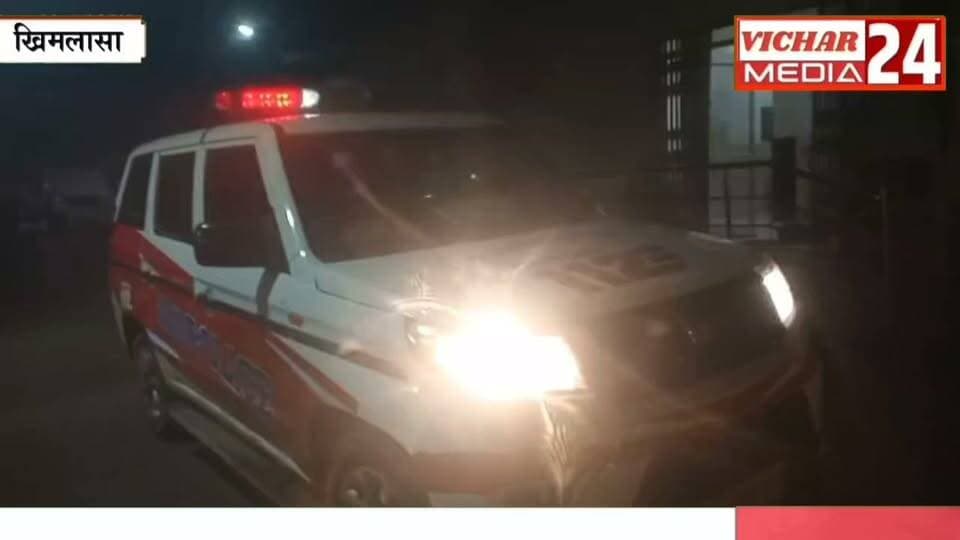 दो बाइक आमने-सामने आईं और मच गई चीख-पुकार #khimlasa #accident #hospitality #poliçe #112