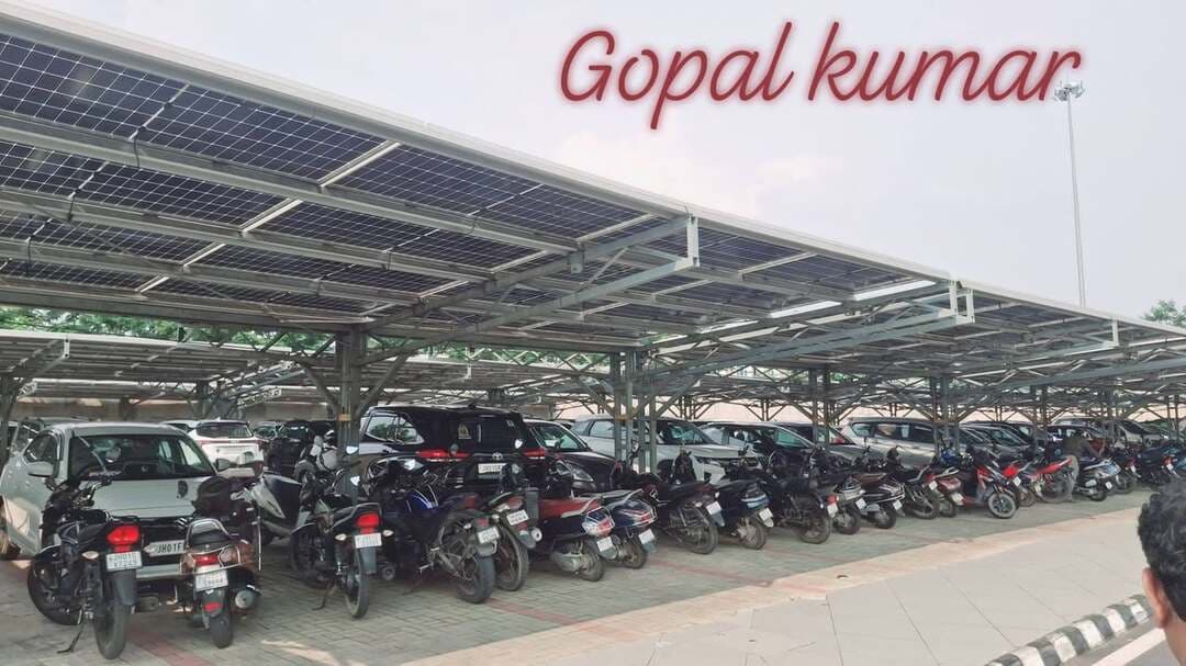 तस्वीर झारखंड हाईकोर्ट परिसर की है! यहां बाइक स्टैंड सोलर सिस्टम के तहत है। "वाहन भी सुरक्षित; ऊर्जा भी निर्माण" बिहार के दफ्तरों के बाहर भी ऐसे स्टैंड "पार्किंग प्लेस" होनी चाहिए. सरकार को पहल करनी चाहिए... #jharkhand #fbreels #BiharDevelopment #BiharPolitics #follower