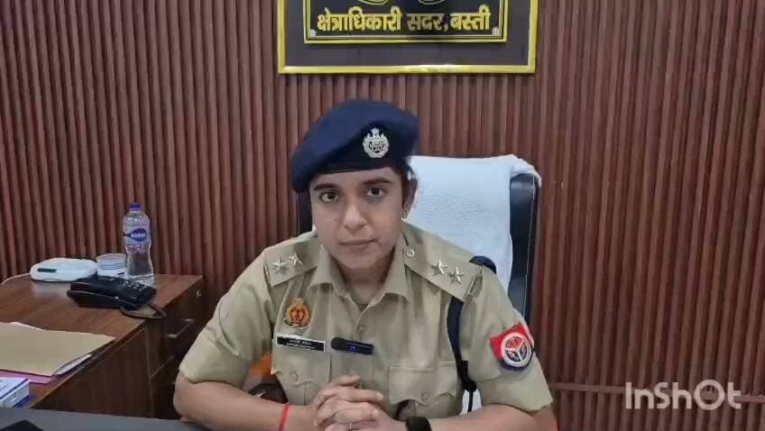 *बस्ती: RTO ऑफिस में दलालों पर शिकंजा*
*ASP/CO सदर, RTO, ARTO का संयुक्त अभियान*
*अनाधिकृत छप्पर हटाए, दलालों पर कार्रवाई*
*अवैध वसूली करने वालों को दी सख्त चेतावनी*