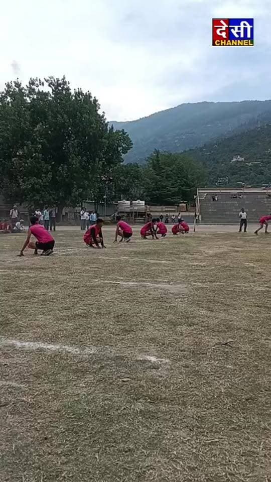 #kullu ऐतिहासिक मैदान ढालपुर में अंडर-19 खेलकूद प्रतियोगिता के सेमी फाइनल मैच का रोमांचक मुकाबला, खराहल पहुंचा फाइनल में।
देसी चैनल देवभूमि कुल्लू देसी चैनल कुल्लू देसी चैनल कुल्लू