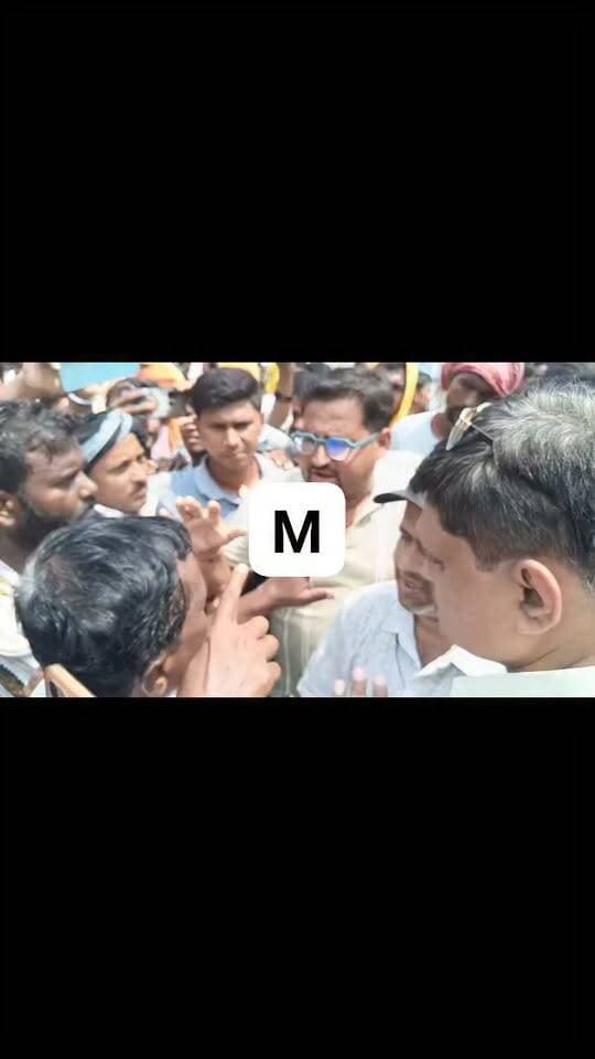 सरैया में भाकपा माले ने किया सड़क जाम बाढ़ के पानी निकासी समेत अन्य मांग को लेकर किया जाम