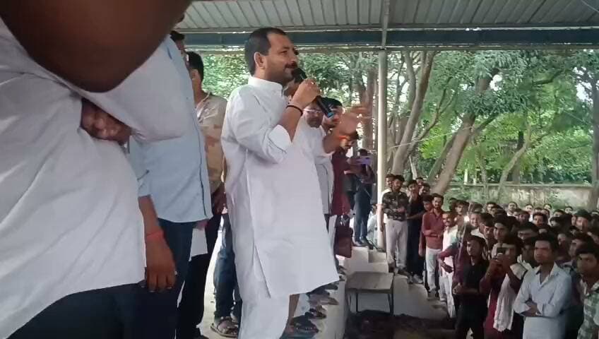 बस्ती में बोले Manish Mishra दबदबा है....... दबदबा .....
#दबदबा #56इंच