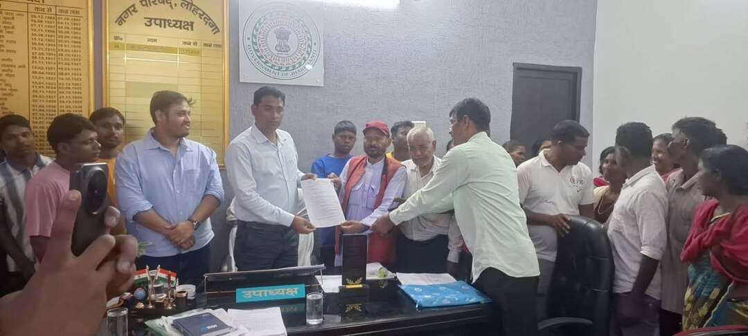 करमा से पहले सफाई कर्मियों के वेतन भुगतान की मांग, 20 सितंबर तक भुगतान का निर्देश, लोहरदगा | 16 सितंबर 2026