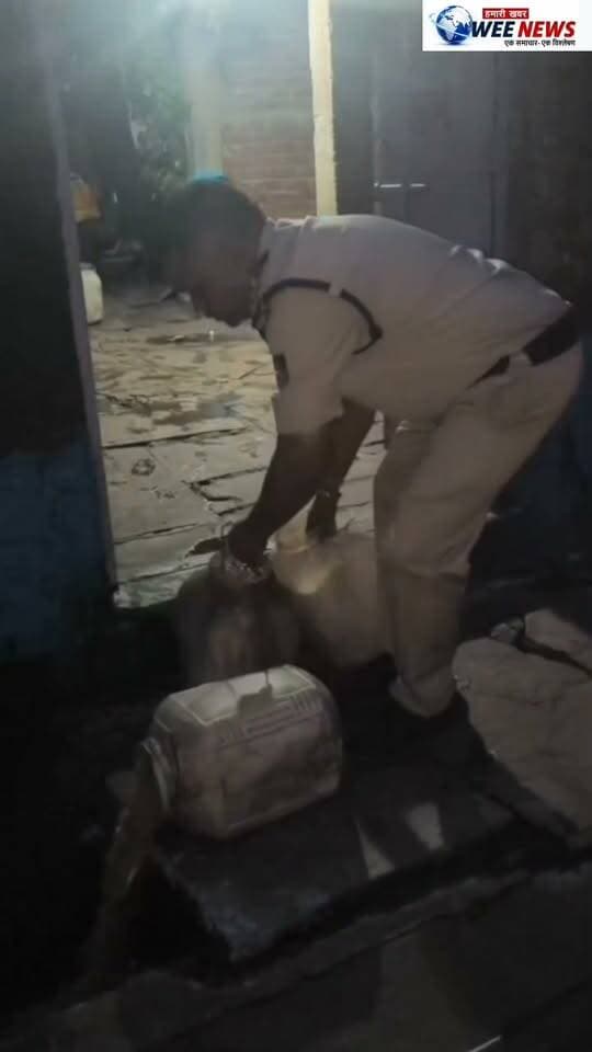 मकान में 35 लीटर कच्ची शराब, आरोपी गिरफ्तार
रात में धमकी गांव में आबकारी की दबिश;