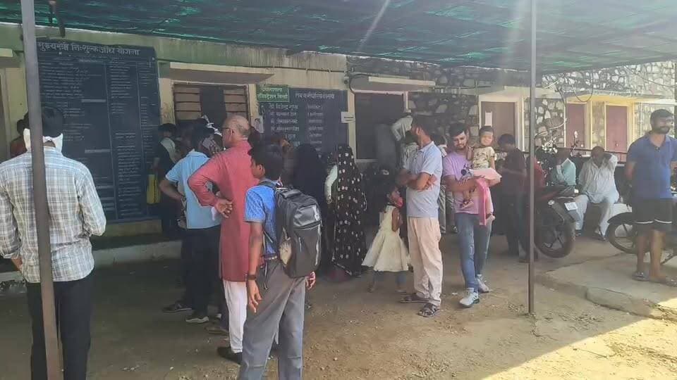 🚨 गंगापुर सिटी राजकीय चिकित्सालय: हाथ काट कर फेंक दो ? मरीज बेहाल ! अधिकारी मस्त ! जनता जाय तो कहां जाए! 🥹
#live #jagattaknews #news #hospital #saqaimadhopurpolice #live