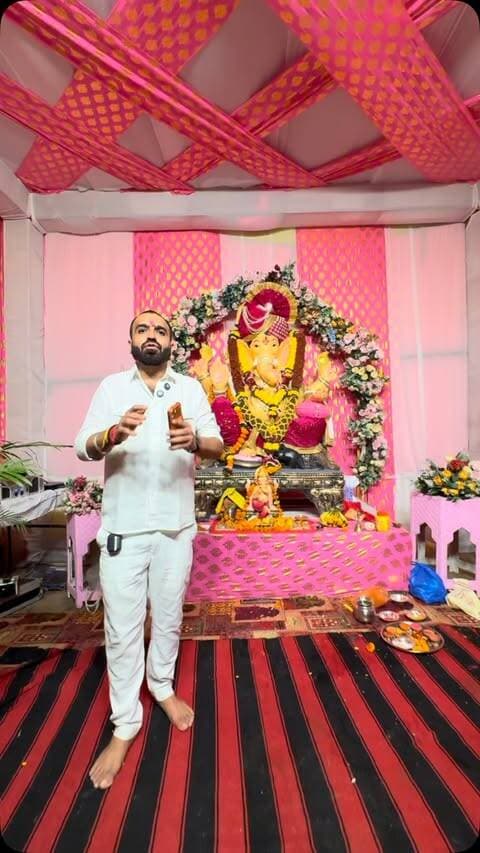 🙏 जय श्री गणेश - जय नीम करोली बाबा 🙏
गांधी मार्केट व्यापारी संघ आप सभी के लिए ला रहा है एक ऐसी फिल्म जो आपका जीवन बदल देगी!
🎬 फिल्म - हनुमान अंश
नीम करोली बाबा के जीवन पर आधारित - भक्ति, सेवा, प्रेम और समर्पण की दिव्य कथा ❤️
📅 19 सितंबर 2026, दिन शनिवार
⏰ शाम 7:30 बजे
📍 स्थान - गांधी मार्केट गणेश उत्सव पंडाल, BHEL, भोपाल
🍿 बैठने की व्यवस्था + पॉपकॉर्न - सब निशुल्क ग