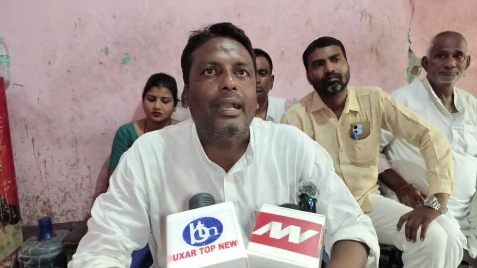 रेलवे के बाद अब नगर परिषद पर हमलावर हुए सरोज राजभर, कहा - उठाते रहेंगे जनता की आवाज ..