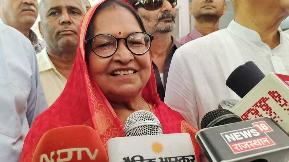 भरतपुर - मेयर पद निर्दलीय उम्मीदवार विचित्रा सिंह.. हम किसी से कम नहीं हैं...