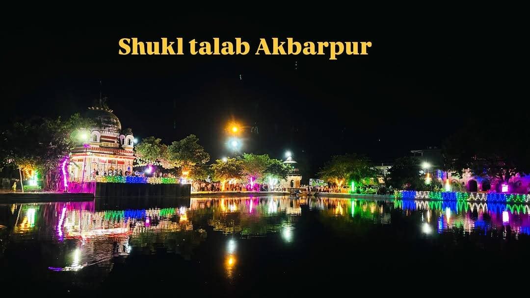 Akbapur shukl talab deep mahotsav 🪔
Follow @hikanpurdehat
#deep #deepoatsav #dm #shukltalab #akbarpur