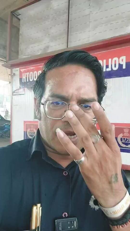प्रधानमंत्री नरेंद्र मोदी के जन्मदिन पर ‘एक अभियान जिंदगी के नाम’ की अनोखी पहल, टीम ने लोगों को बांटे हेलमेट और दिया सड़क सुरक्षा का संदेश
#PMModiBirthday #EkAbhiyanZindagiKeNaam #HelmetDistribution #RoadSafety #TrafficRules #HelmetSafety #Faridabad #SocialInitiative #A2ZNewsUpdate #RoadSafetyAwareness