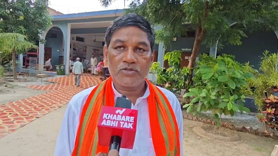 भाजपा नेता छोटू प्रसाद बोले—कई बार टिकट मांगा, नहीं मिला, अब 2027 में चुनाव लड़ने की तैयारी
#भाजपा #छोटूप्रसाद #मऊ #2027चुनाव #खबरेंअभीतक