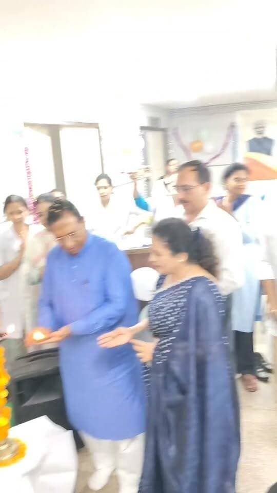 प्रधानमंत्री नरेंद्र मोदी के जन्म दिवस के अवसर पर पानीपत शहर के विधायक प्रमोद विज ने पानीपत सामान्य अस्पताल में चिकित्सको के साथ जलाया आशीर्वाद का दिया
Parmod Vij