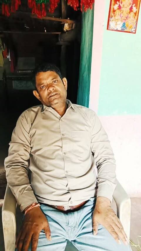 भक्ति ही एक ऐसा साधन है एक ऐसा मार्ग है जिससे समाज और क्षेत्र का भला होगा, भक्ति और शिक्षा से ही मनुष्य के जीवन में आनंद की अनुभूति होती है-- समाज सेवी दिनेश अहारी