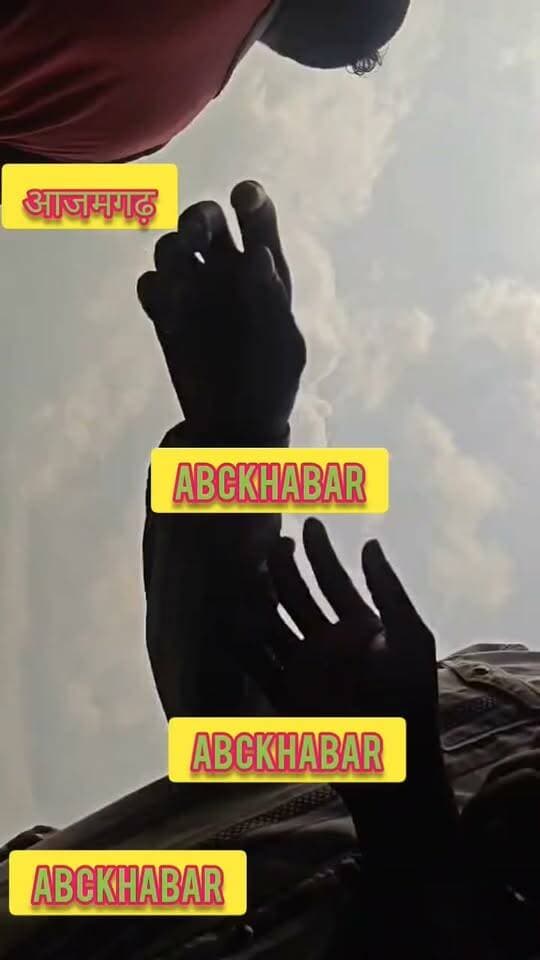 बाजार में सराफा दुकान से गहना लेकर भाग रहे बदमाशों को ग्रामीणों ने दौड़ाकर दबोचा, मारपीट, वीडियो वायरल, बैग में तमंचा कारतूस बरामद, दो अन्य बदमाश फरार
https://abckhabar.in/?p=8387