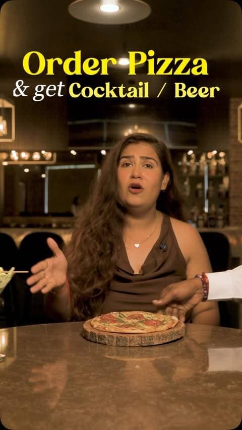 CRAZY OFFERS! 🤑
Get a free beer or cocktail on the house when you order a Pizza.
Also in happy hours you can get BOGO on Drinks.
The food is amazing here complementing the drinks of your choice well. ❤️
#udaipurfoodie #udaipurbhog #udaipurfoodscene #udaipurparty