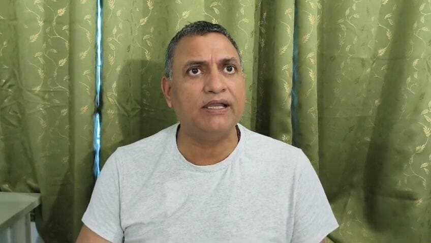 🔴 कैमूर जिले के रामगढ़ के सहूका में आर्मी जवान की मौत पर सांसद सुधाकर सिंह का बड़ा बयान
🔴 प्रशासन की कार्यशैली और कानून-व्यवस्था पर उठाए सवाल
🔴 बिहार में बढ़ते अपराध को लेकर सांसद ने जताई चिंता
🔴 रामगढ़ में जवान शत्रुघन यादव से जुड़े मामले पर दी प्रतिक्रिया