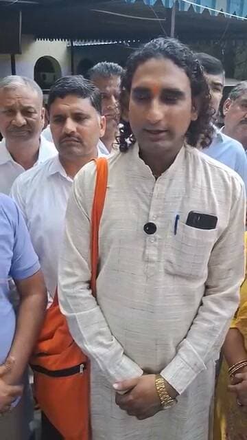 नगरपरिषद सभापति का चुनाव हुआ बेहद रौचक
निर्दलीय प्रत्याशी के तौर पर नामांकन करने वाले वीरेन्द्र यादव व निधि यादव ने लिया नामांकन पत्र वापिस