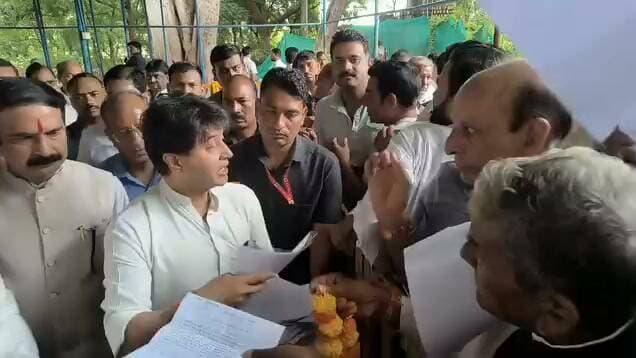 कलेक्टर को दिया शक्त आदेश
