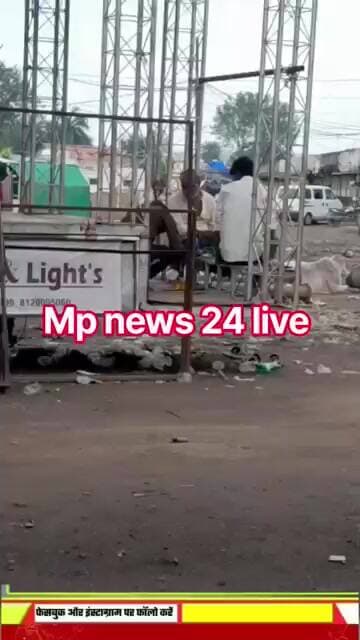 बीना में दिनदहाड़े पुराने बस स्टैंड कलारी के सामने रहवासी इलाके में छलक रहे जाम, प्रशासन बेखबर