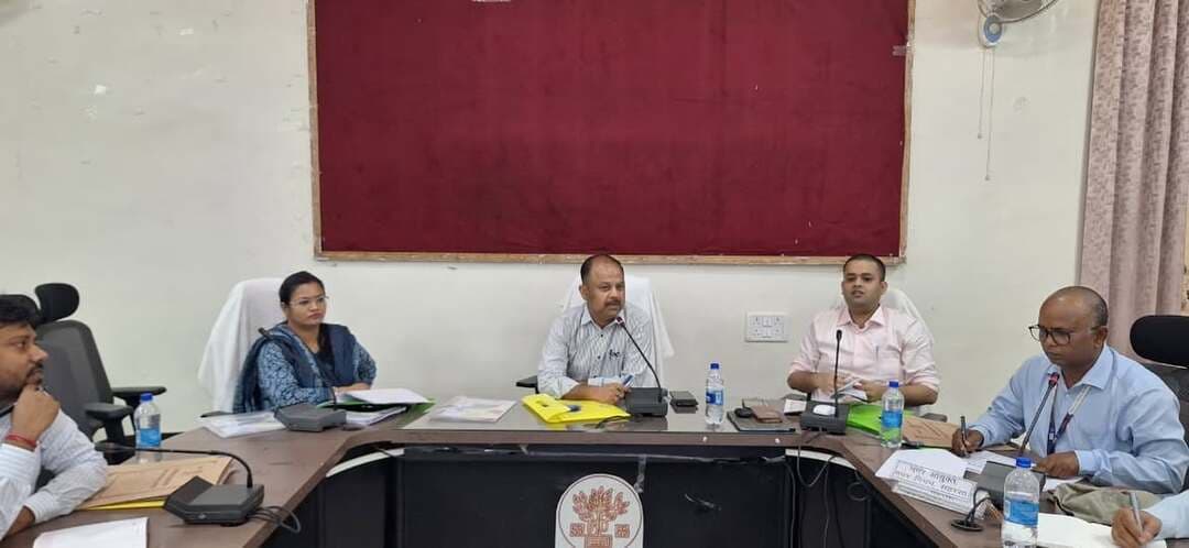 1. जिला स्तरीय परामर्शदात्री/ समीक्षा समिति (DLCC) की त्रैमासिक समीक्षा बैठक।
2. उद्योग विभाग द्वारा संचालित योजनाओं की समीक्षात्मक बैठक।