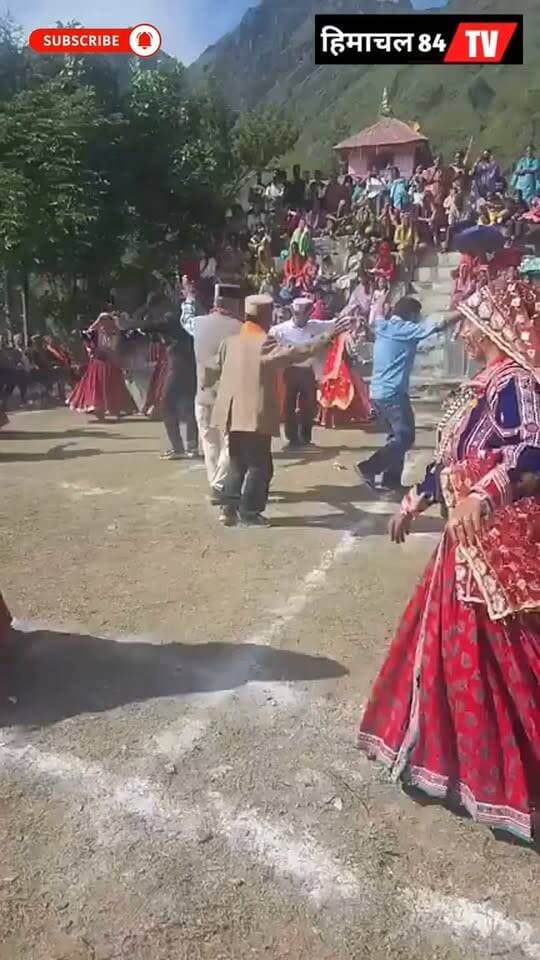 ढारा जातर मेले में विधायक डॉ. जनक राज का दिखा अलग अंदाज, प्रधान व ग्रामीणों संग जमकर किया डांस—देखिए वीडियो