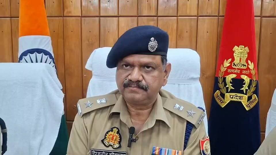 बहराइच में महिला की आईडी बनाकर उसे इस्तेमाल करने वाला चढ़ा पुलिस के हत्थे,, Bahraich Police UP Police