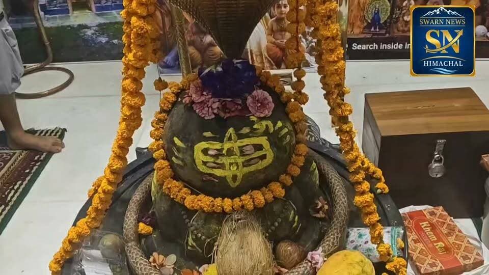 * नूरपुर :- प्राचीन शिवमन्दिर हिन्दोराघराट में हुआ शिव नुआले का आयोजन..
* लोकगायक अजय भरमौरी ने किया शिव गुणगान...