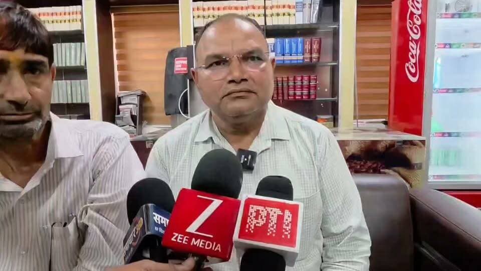 बाड़मेर परिवादी ने बिना एनओसी किया दूसरा वकील...फिर कोर्ट में हुआ हंगामा।