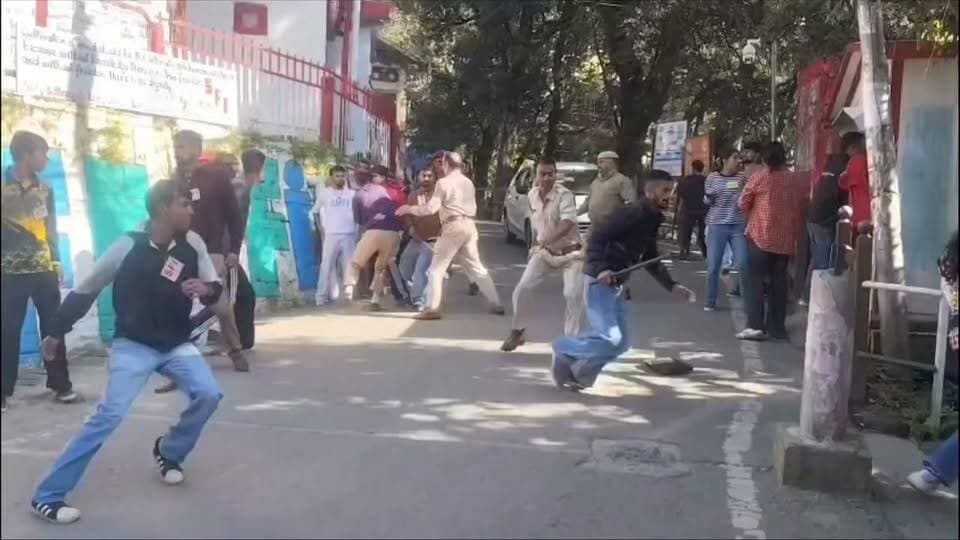 खूनी संघर्ष एबीवीपी SFI
HPU shimla
19 -9-2026