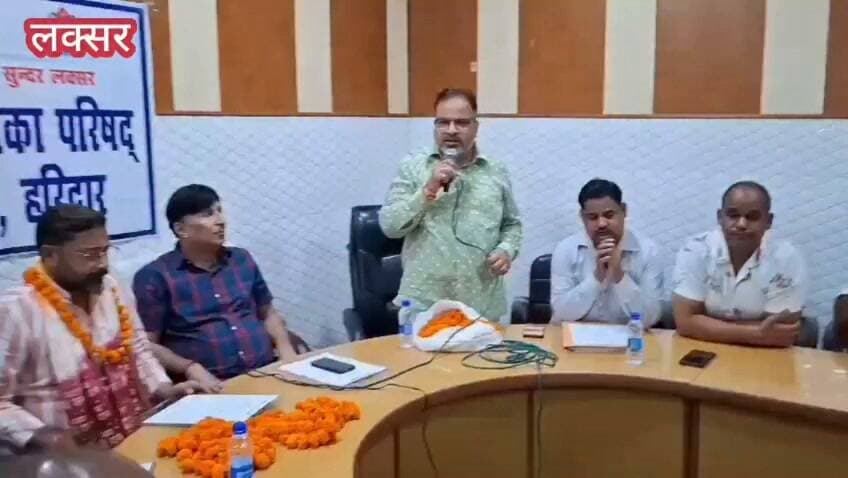 लक्सर पालिका में तीन नामित सभासदों ने ली शपथ,अध्यक्ष संजीव चौधरी बोले-मिलकर करेंगे नगर का विकास