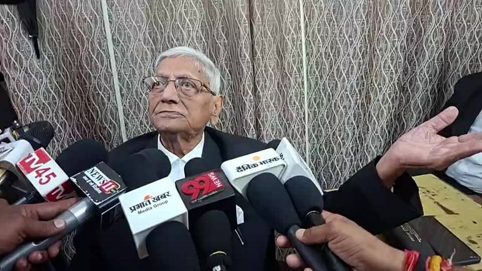 रंजय सिंह हत्याकांड को लेकर कुछ ही देर में फ़ैसला आने की उम्मीद, कोर्ट में गहमा गहमी की माहौल, लोगो में उत्सुक देखिए 99 न्यूज पर लाइव एक्सक्लूसिव