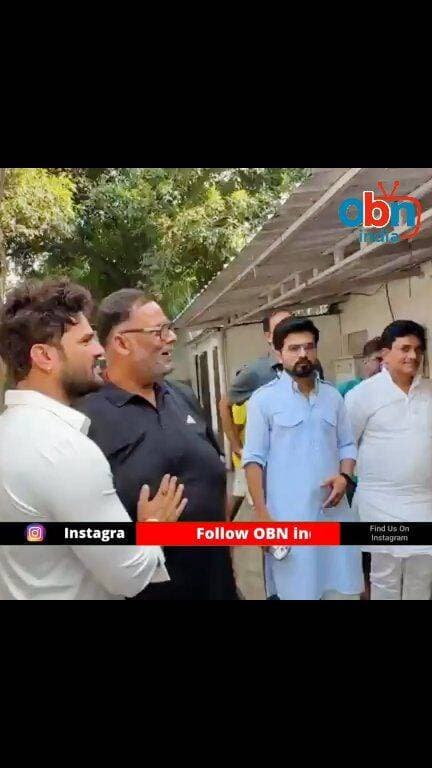 खेसारी लाल यादव ने दिल्ली में पप्पू यादव से की मुलाकात, सेवा आश्रम में मरीजों और परिजनों से भी मिले
#KhesariLalYadav #PappuYadav #RajeshRanjan #PurniaMP #KhesariLal #PappuYadavNews #SevaAshram #DelhiNews #BiharNews #BhojpuriStar #BhojpuriNews #Bihar #Purnia #Delhi #ViralVideo #ViralNews #SocialMediaViral #PatientSupport #Seva #OBNIndia #OBNIndiaNews #जनताकीआवाज #खेसारीलाल यादव #पप्पूयादव #सेवाआश्रम #बिहार_न्यूज