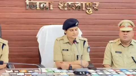 गुम हुए मोबाइल को शाजापुर पुलिस ने लौटाए, पुलिस अधीक्षक प्रियंका शुक्ला ने मीडिया को दी जानकारी।