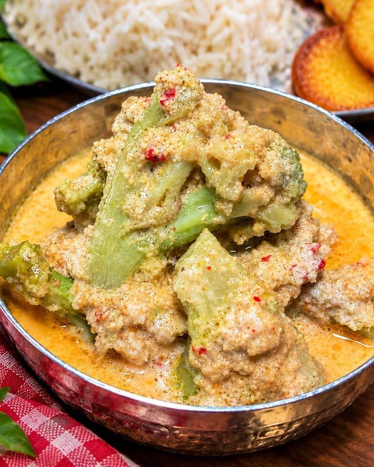নতুন ফুলকপি এইভাবে করলে এত স্বাদ হয় না, নিরামিষ কিংবা পুজোর দিনে তোমরা বানালে নিজেরাই অবাক হয়ে যাবে। ।।