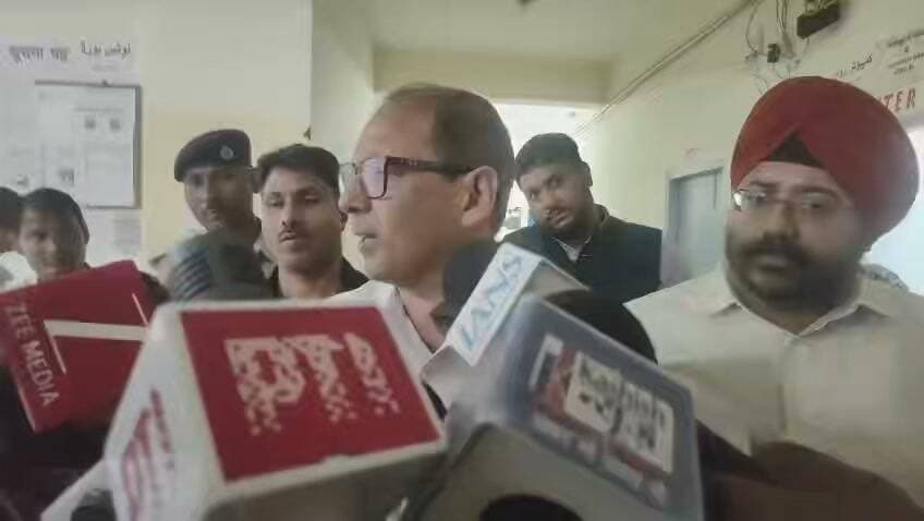 घटकुसुंभा प्रखंड के लोगो जगी आश अधिकार क्या बोल रहे सुनिए गौर से सुनिए
#Barbigha Sheikhpura top news #sheikhpurapolice
