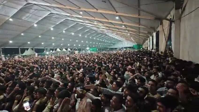 इंदौर में ‘छात्रों की गूंज’ कार्यक्रम में राहुल गांधी ने छात्रों के बीच अपनी बात रखी।
सुनिए, राहुल गांधी ने क्या कहा… 🎙️
#RahulGandhi #StudentsKiGoonj #Indore #Congress #TimesMP