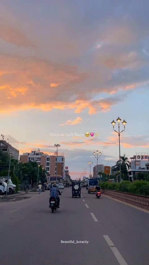 Kota in soft hues 🥹♥️✨
#kota #india #viral #sunset #today