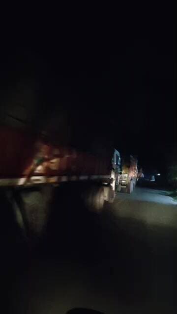 ट्रक की ठोकर से किशोर की मौ'त से ताजपुर-पुसा मुख्य मार्ग पर सड़क जाम, गाड़ी की लगी लम्बी लाईन