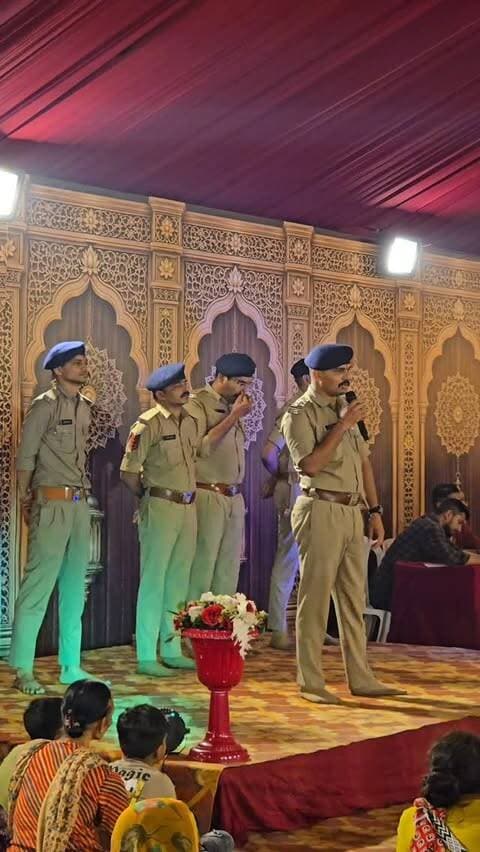 સહયોગ કા રાજા❤️🚩🙌🏻
સહયોગ યુવક મંડળ આયોજીત ગણેશોત્સવ-૨૦૨૬
પોલીસ સ્ટેશનથી સાયબર ક્રાઇમ સ્ટાફ દ્વારા ડિજીટલ એરેસ્ટ સ્કેમ,OTP/UPI ફ્રોડ,ઇન્વેસ્ટમેન્ટ/ટ્રેડિંગ ફ્રોડ,સાયબર બુલિંગ/બ્લેકમેઇલિંગ,મ્યુલ એકાઉન્ટ,APK ફાઇલ,સાયબર હેલ્પલાઇન નંબર ૧૯૩૦નો પ્રચાર સાયબર ક્રાઇમ અવેરનેસ પ્રોગ્રામ સહયોગ યુવક મંડળ દ્વારા આયોજીત ગણેશ મહોત્સવ -૨૦૨૬ માં કરવામાં આવ્યો
#ᴍᴏᴅᴀsᴀ #ɢᴀɴᴇsʜᴄʜᴀᴛᴜʀᴛʜɪ2026 #ganpatibappamorya #virelreel