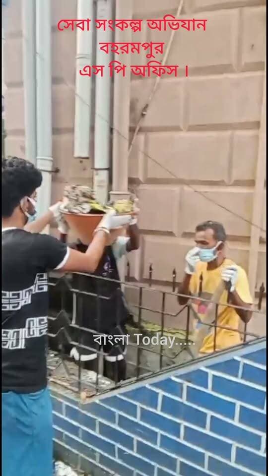 সেবা সংকল্প অভিযানে বহরমপুর এসপি অফিসে সাফাই অভিযান ।