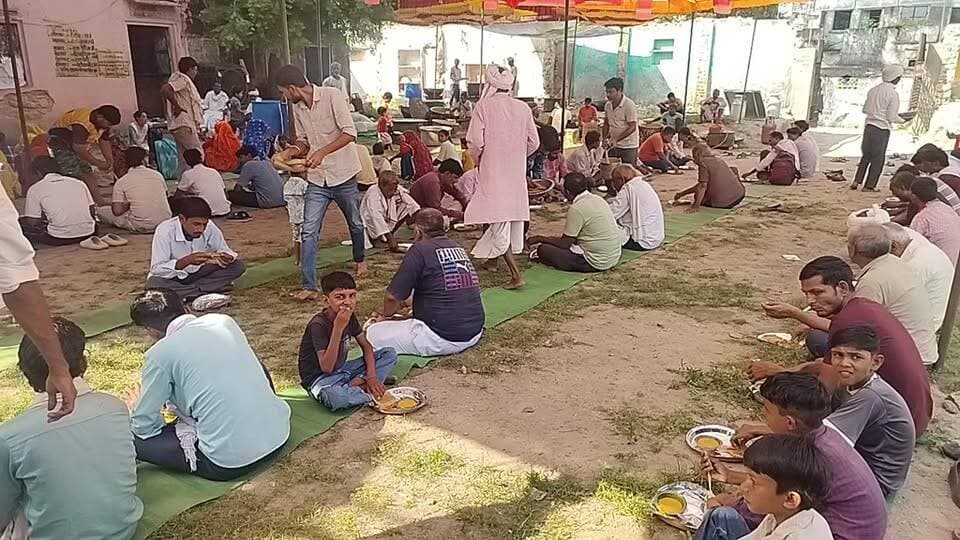 #live बाटोदा में भेरुजी महाराज का भव्य भंडारा, ग्रामवासियों ने श्रद्धा से प्रसादी ग्रहण की #news7rajasthan #batoda