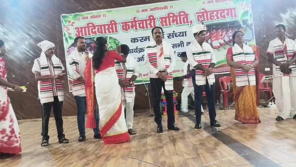 लाइव खबर