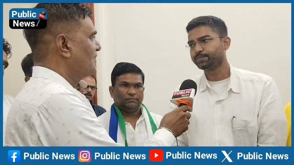 पंचायती राज मंत्री दीपक प्रकाश ने सासाराम शहर की समस्या को लेकर कर दिया बहुत बड़ा इशारा
एक पर दो फ्री वाले कांसेप्ट को लेकर होने वाली चर्चा पर भी जाहिर कर दी अपनी राय