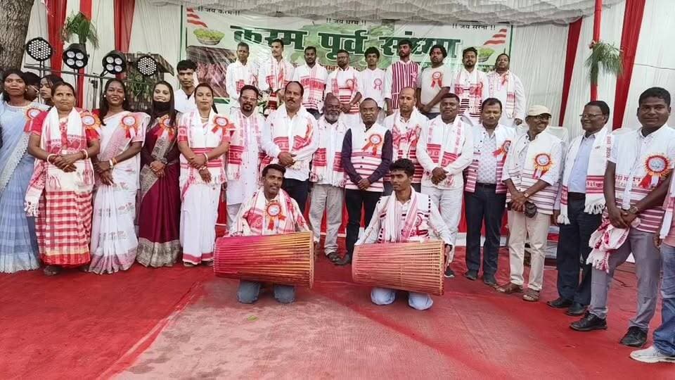 🌿🔥 हजारीबाग में करमा पूर्व संध्या महोत्सव का भव्य आयोजन LIVE 🔥🌿
आदिवासी संस्कृति, परंपरा और लोकगीत-संगीत से सजे करमा पूर्व संध्या महोत्सव की शानदार झलकियां देखिए Ugta Jharkhand के साथ। 🙏🌿
📺 कार्यक्रम का सीधा प्रसारण LIVE
#KarmaMahotsav #KarmaParv #KarmaFestival #Hazaribagh #Jharkhand #AdivasiCulture #AdivasiTradition #Live #FacebookLive #UgtaJharkhand #HazaribaghLive #JharkhandNews