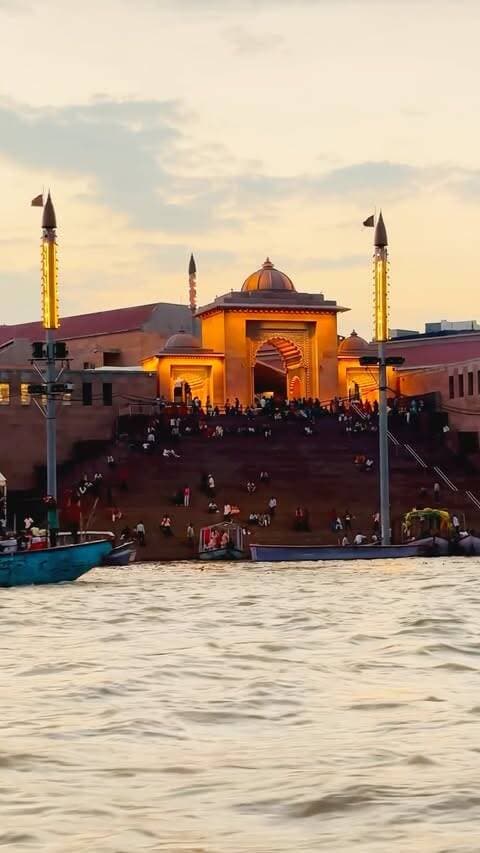 बनारस -एक-इश्क़ ❤️🔱
|| @varanasi_banaras_kashi ||