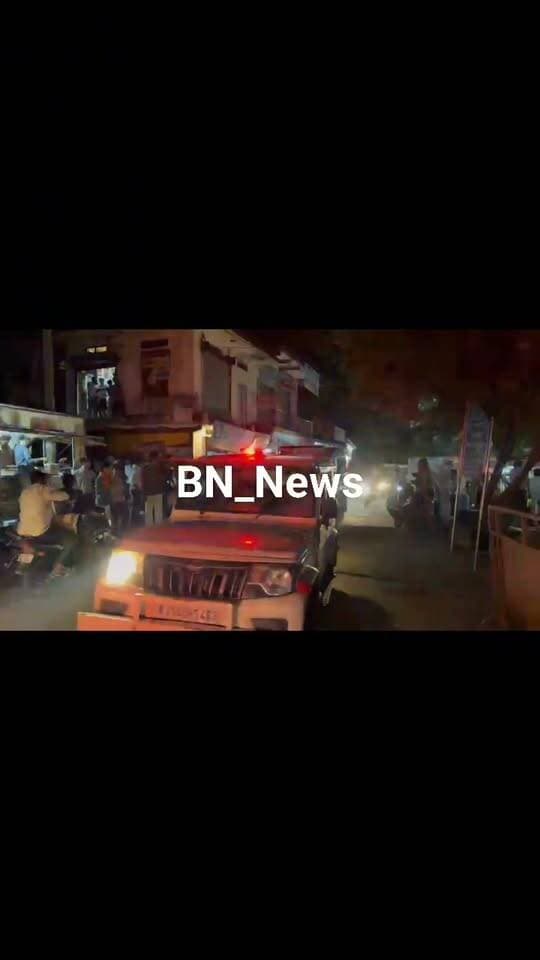 बड़ोद नगर पालिका अध्यक्ष चुनाव से पहले पुलिस प्रशासन ने की बर्डोद कस्बे में पुलिस वाहनों से गश्त