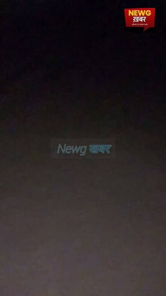 ब्रेकिंग कुल्लू
कुल्लू जिला की सैंज घाटी में बीती रात पार्वती जल विद्युत परियोजना चरण -2 की रैला स्थित शर्ज शाफ़्ट की एडिट -5 की टनल हुई लीक
आस पास कई गांव में रिहाईशी इलाके में घुसा पानी
रैला से सिउंड तक लोगों में दहशत ,
पानी की तेज बहाव के चलते डर से लोग अपने घरों को छोड़ कर सुरक्षित स्थानों पर भागे
रैला के आसपास गांव जगह जगह भरा मलबा